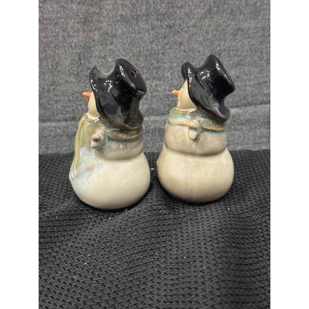Vintage Kirklands Potters Garden Ceramic Christmas Snowman Salt & Pepper Shakers